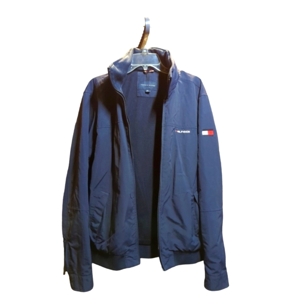 Tommy Hilfiger mens hooded windbreaker NWOT - Picture 10 of 10